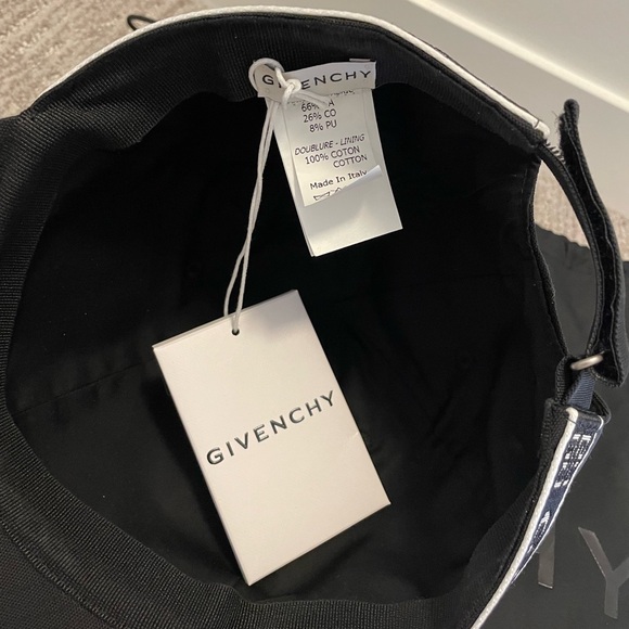 GIVENCHY Baseball Hat With Logo - Picture 4 of 5